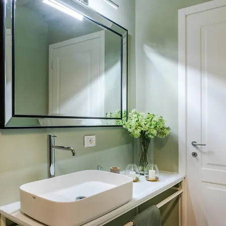 شقة The Mosaic House لوكا