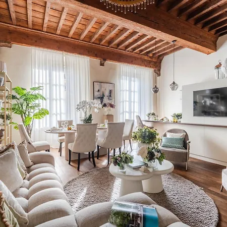The Mosaic House شقة لوكا