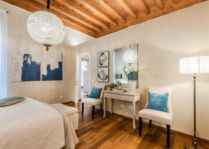 The Mosaic House アパート *